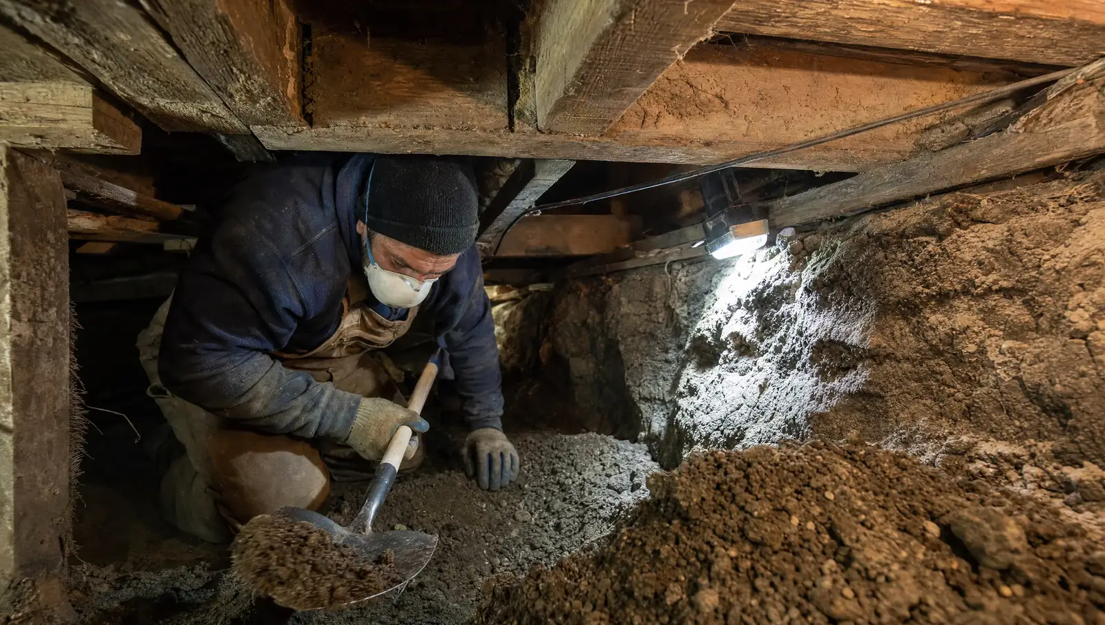 Crawl space excavation Hamilton - converting crawl space to full basement in Hamilton bungalow